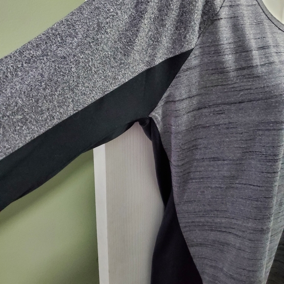 Gray and black athletic top - Picture 2 of 10